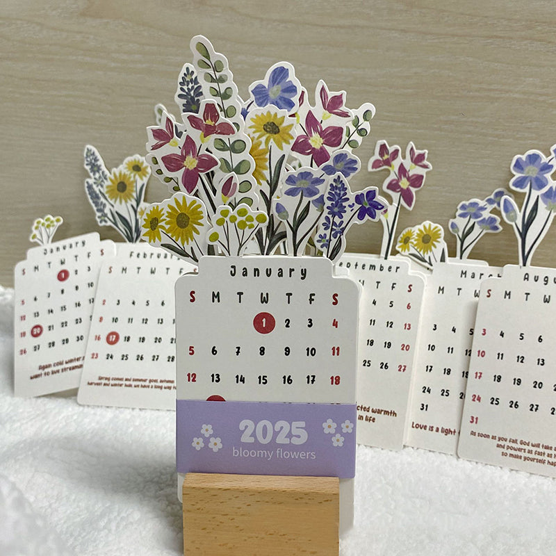 2025 Bloomy Flowers Desk Calendar